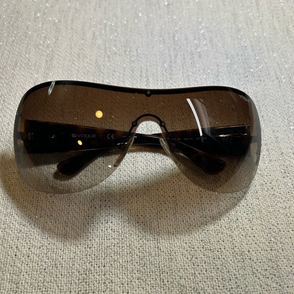 Vogue Women's Brown Sunglasses - Picture 2 of 8